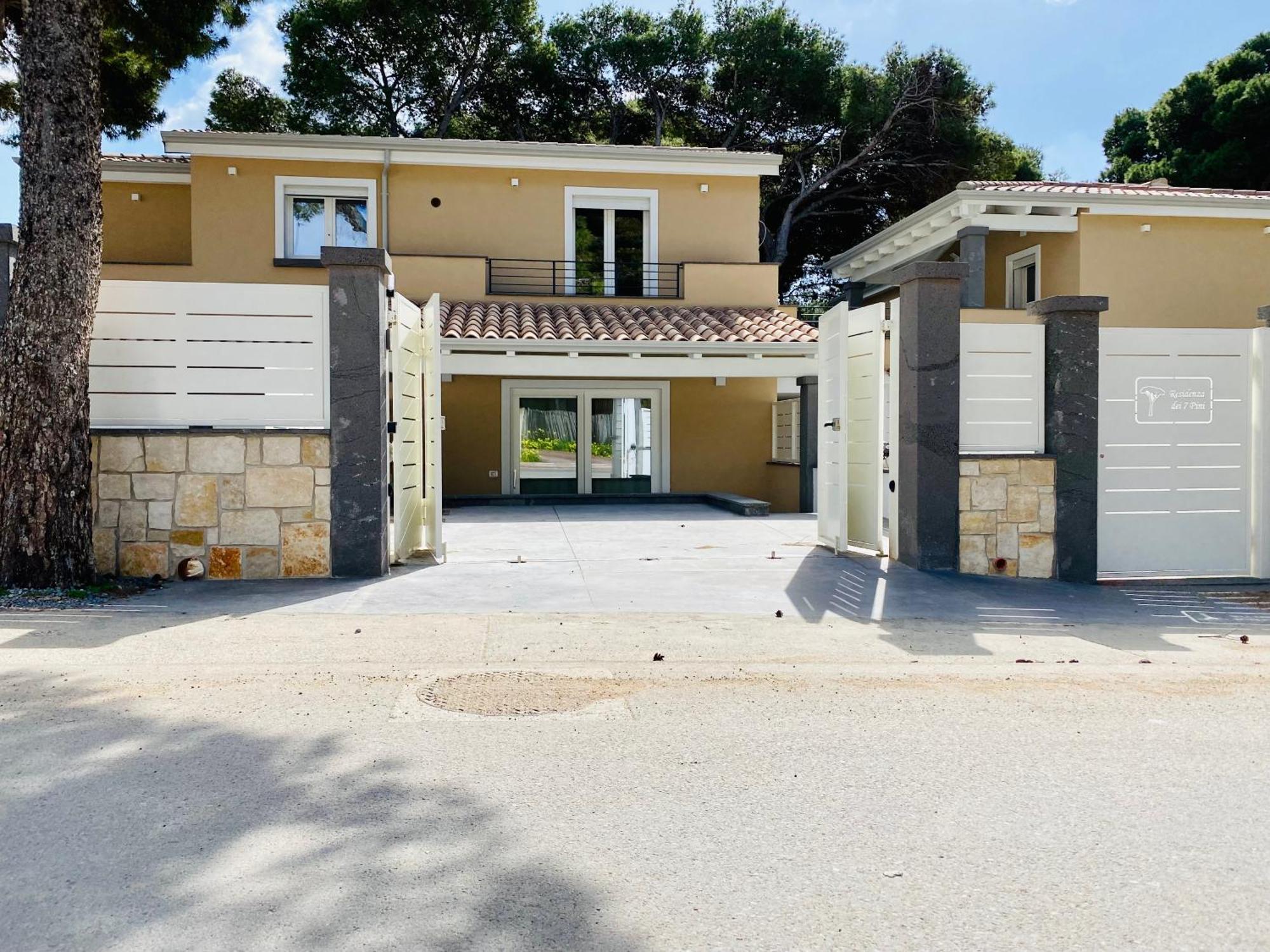 Apartament Nuova Residenza Dei 7 Pini A Pochi Passi Dal Mare Porto Pino Zewnętrze zdjęcie