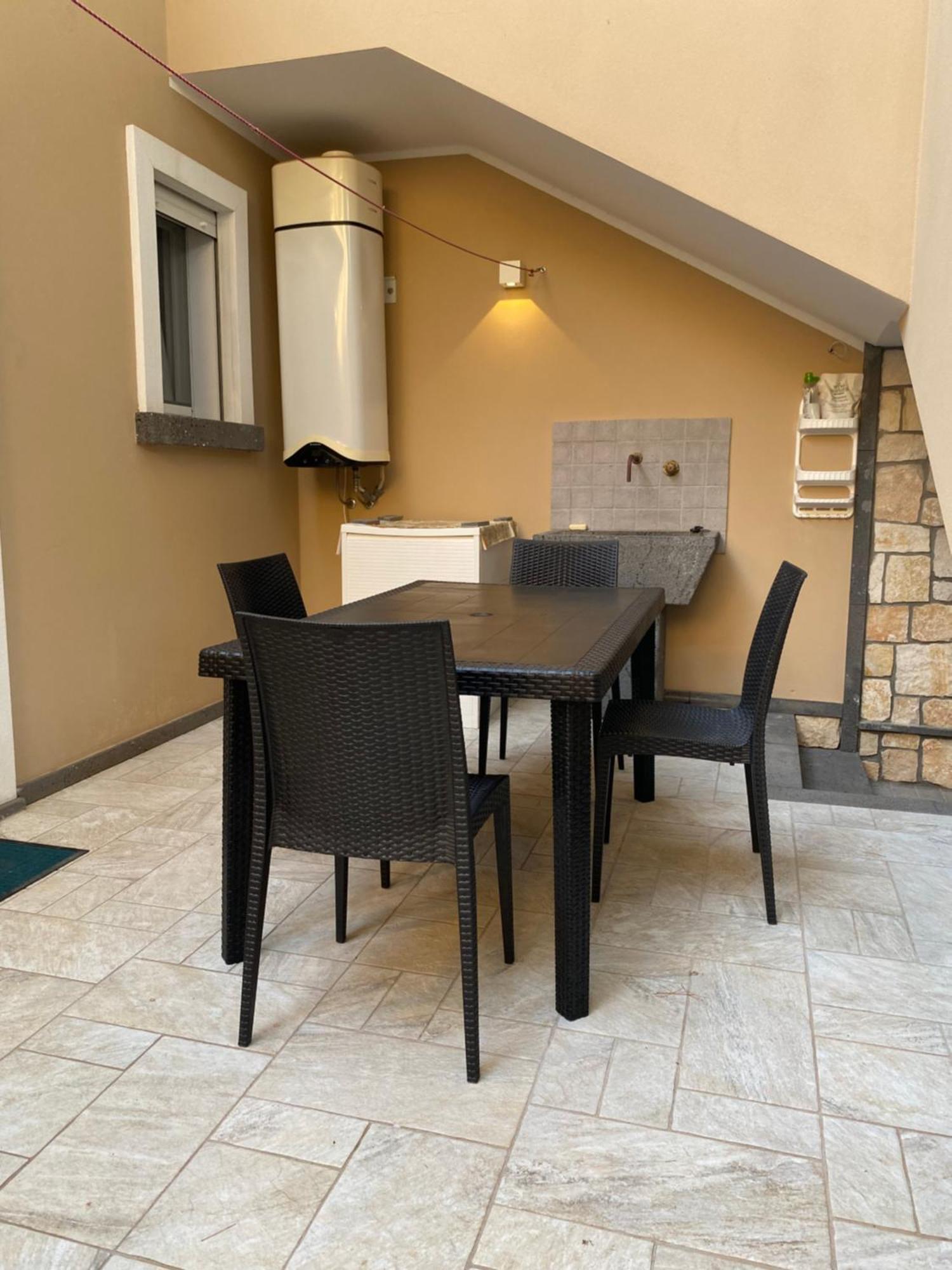 Apartament Nuova Residenza Dei 7 Pini A Pochi Passi Dal Mare Porto Pino Zewnętrze zdjęcie