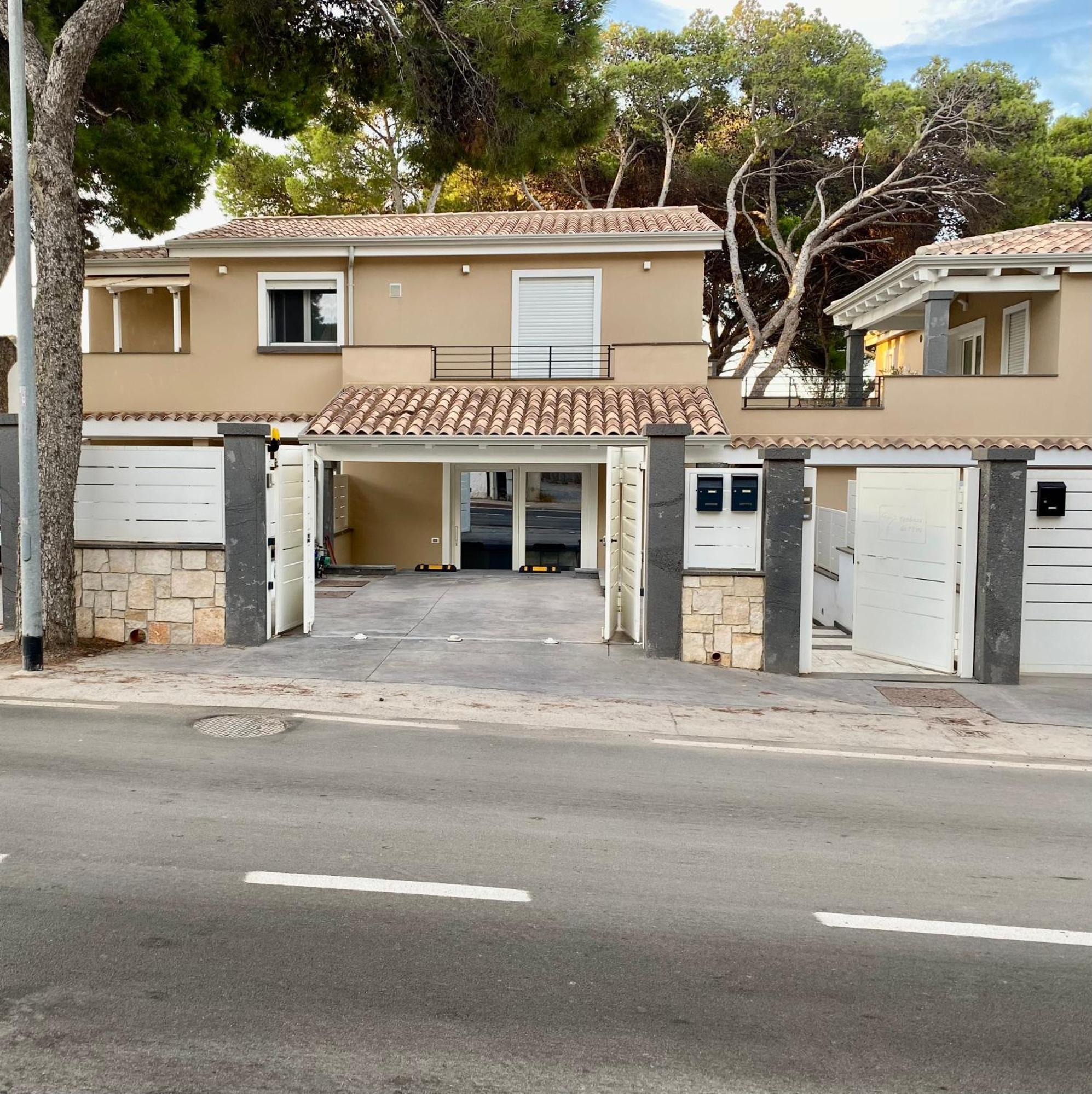 Apartament Nuova Residenza Dei 7 Pini A Pochi Passi Dal Mare Porto Pino Zewnętrze zdjęcie